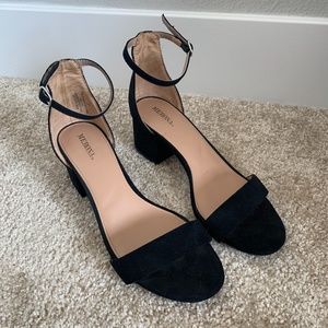Merona Black Suede Heeled Sandal